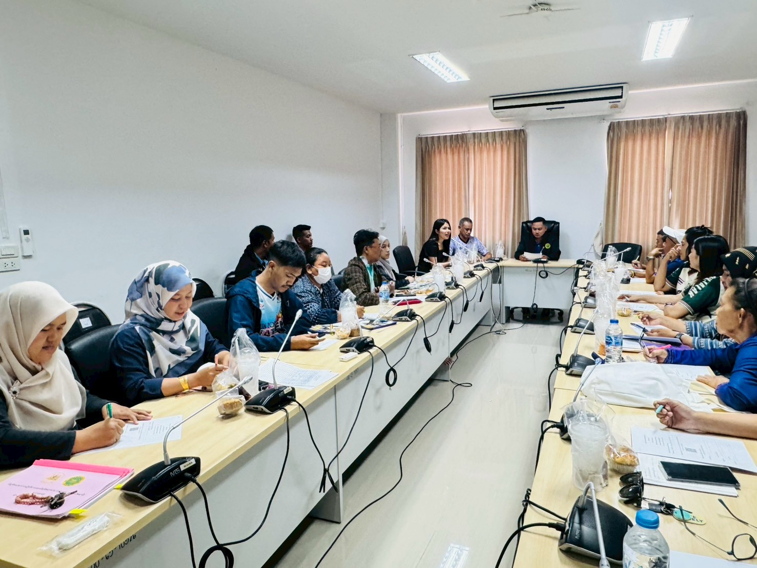 สกร.เมืองปัตตานีเข้าร่วมประชุมสภาสันติสุขตำบลสะบารัง